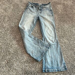 KanCan signature: light flare